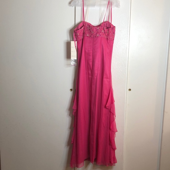 Pretty Pink Formal Gown Prom Dress - Picture 6 of 6
